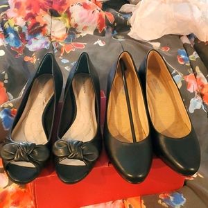 New un used  shoes set o two confort shoes